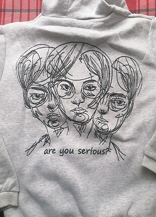 Kapüşonlu Sweatshirt