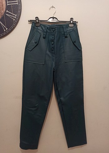Düğmeli Turkuaz yeşili Deri Kadın Pantolon - Görsel 4