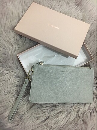Pandora clutch