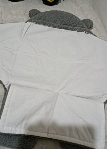 Gri Peluş Bebek Battaniyesi Kulak Detaylı - Görsel 2