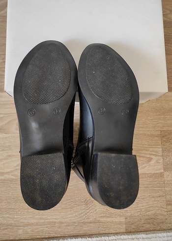 Kadın Siyah Deri Tokalı Topuklu Bot - Görsel 7