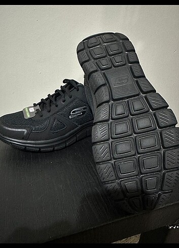 Siyah spor ayakkabı - Görsel 3