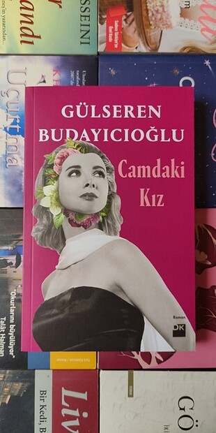 Camdaki Kız