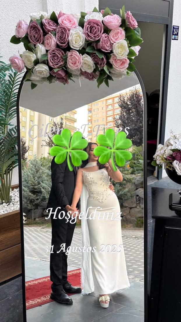 Beyaz Nişan isteme söz kıyafeti - Görsel 2