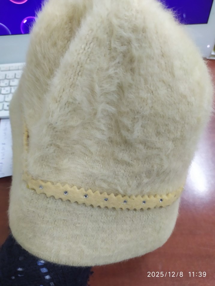 Bej Örgü Kadın Şapka - Görsel 3