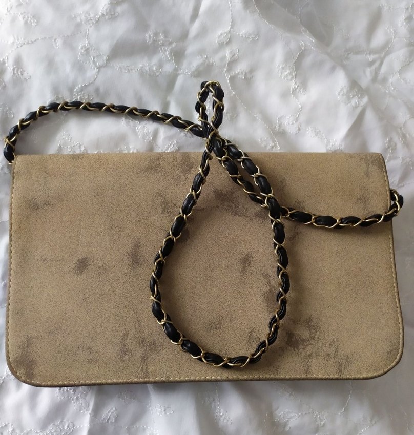 Bej Süet Tokalı Kadın Portföy Çanta - Görsel 2