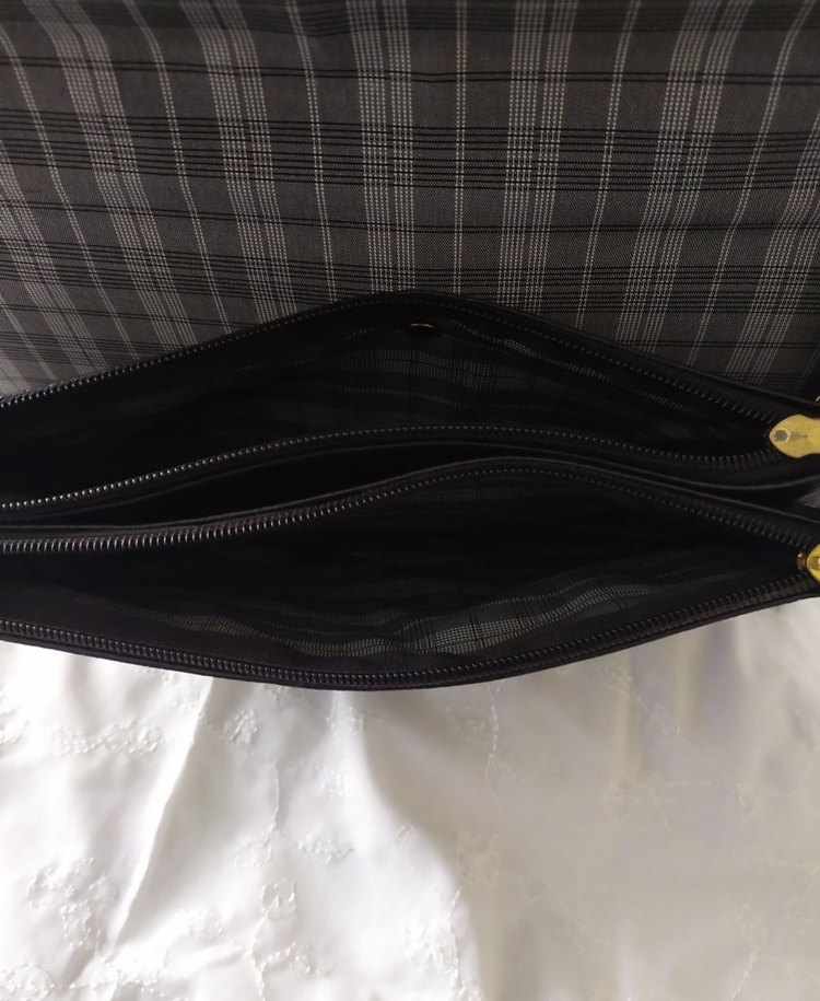 Bej Süet Tokalı Kadın Portföy Çanta - Görsel 3