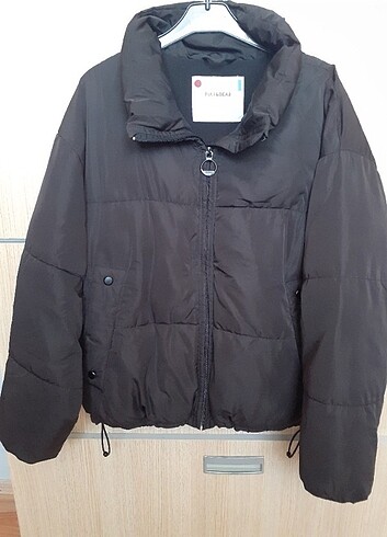 Siyah pull and bear mont
