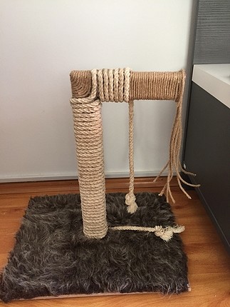 Kedi tırmalama tahtası