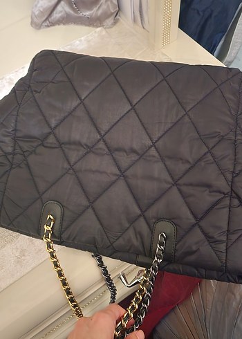 Zincir Detaylı Siyah Kadın Omuz Çantası - Görsel 3