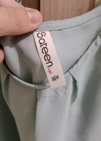 Dantel Detaylı Turkuaz V Yaka Kolsuz Bluz - Görsel 3