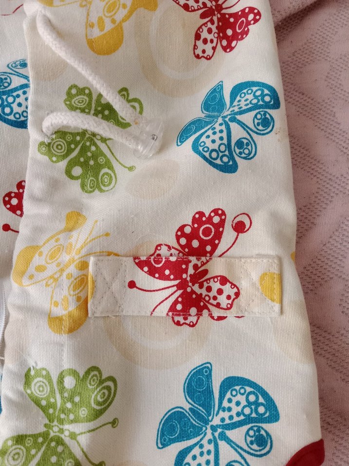 Renkli Kelebek Desenli mama sandalyesi bağlama - Görsel 2