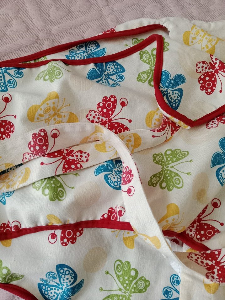 Renkli Kelebek Desenli mama sandalyesi bağlama - Görsel 4