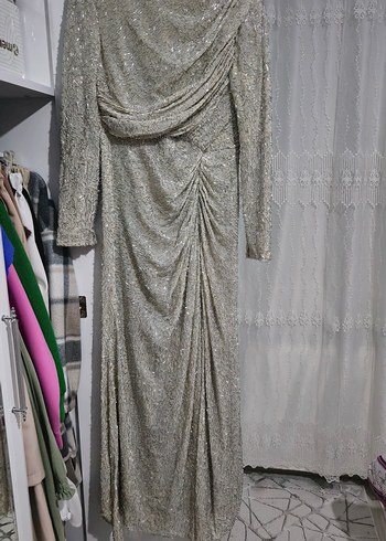 Uzun Kollu Beyaz Drapeli Nişan Elbisesi - Görsel 3