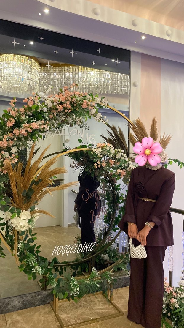 Kadın Ceketli Takım Elbise - Görsel 2