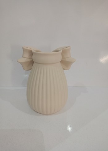 Fiyonk Detaylı Bej Vazo - Görsel 3