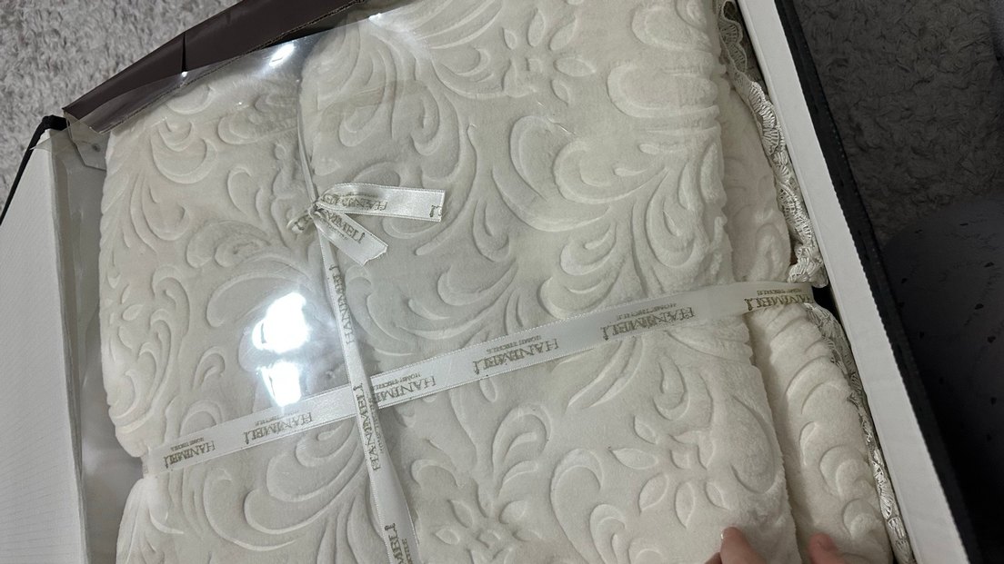 Kırık Beyaz YATAK ÖRTÜSÜ SETİ - Görsel 5