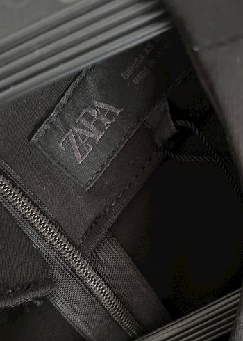 Siyah Kemerli gold detaylı tulum - Görsel 4