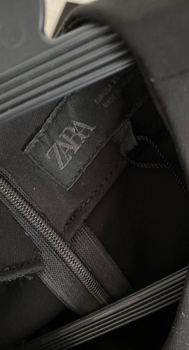 Siyah Kemerli gold detaylı tulum - Görsel 4