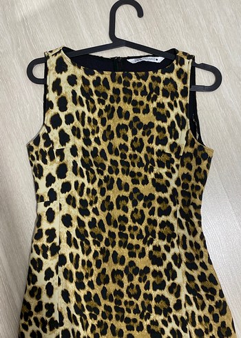 Kahverengi Leopar Desenli Kolsuz Midi Elbise - Görsel 2