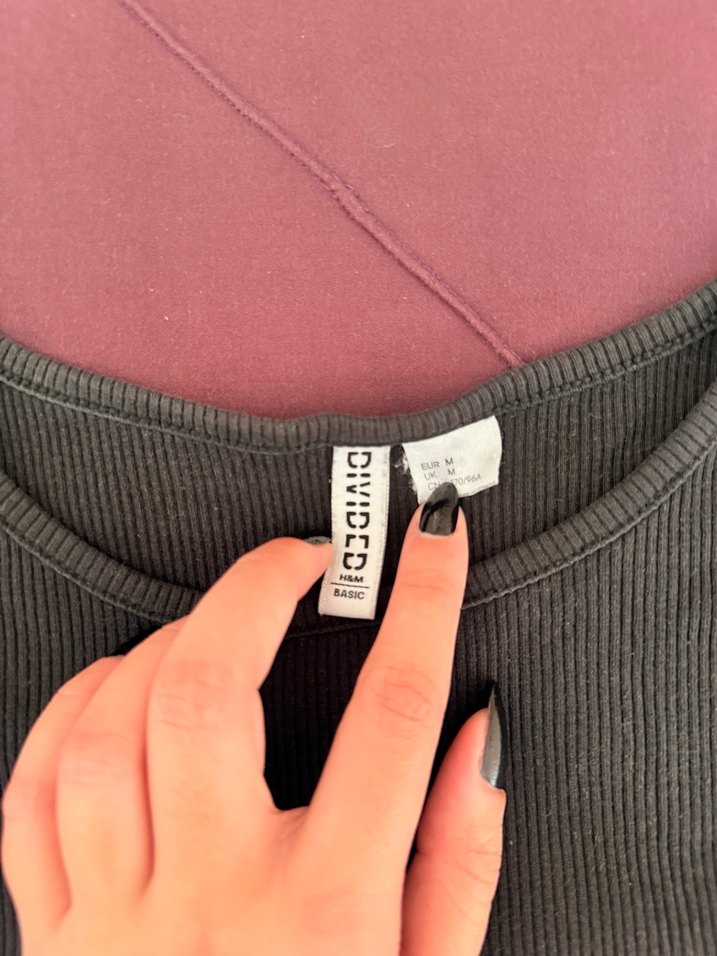 H&M Siyah Crop Top - Görsel 4