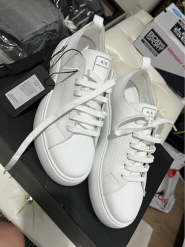 38 Beden beyaz Renk Armani sneaker