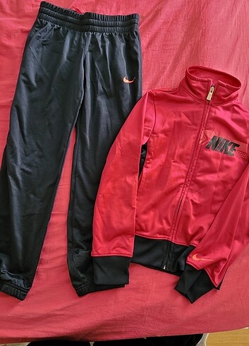 Kiz cocuk nike eşofman takımi
