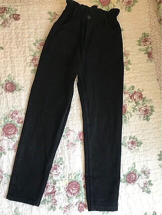 Hiç kullanılmamış yüksek bel siyah kot pantolon