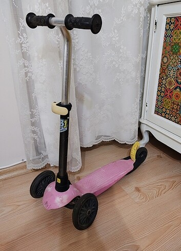 Scooter skuter
