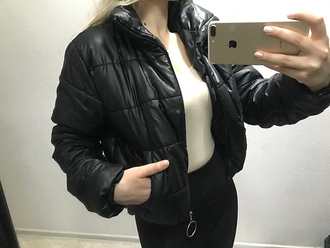 Siyah şişme mont