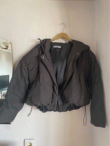 Oversize kapüşonlu şişme mont