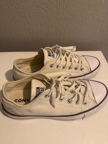37 Beden Beyaz converse