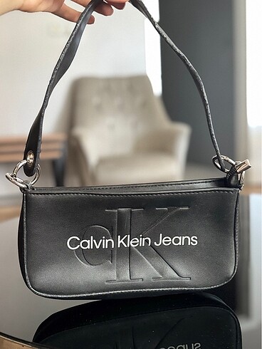 Calvin siyah çanta