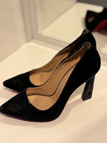 37 Beden Siyah stiletto