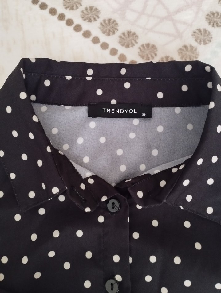 Kadın Siyah Puantiyeli Uzun Kollu Gömlek - Görsel 3