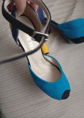 Shoe Tek Renkli Tokalı Stiletto Kadın Abiye Ayakkabı