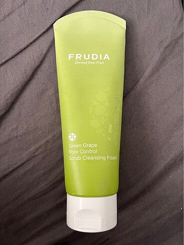 frudia green grape cleansing foam