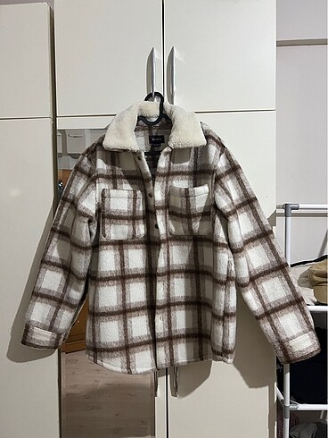 Pull and bear oduncu yakası yün ceket