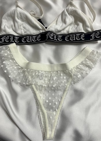 Nakışlı Beyaz Goth Mini Sütyen ve Külot - Görsel 2