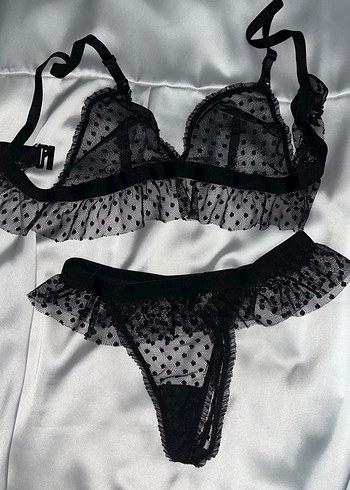 Siyah Puantiyeli Goth Mini Sütyen Takımı - Görsel 2