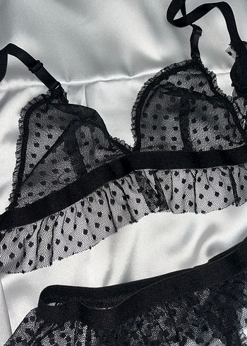 Siyah Puantiyeli Goth Mini Sütyen Takımı - Görsel 3