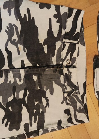 Gri Kamuflaj Desenli Kısa Kadın Ceket takim - Görsel 2