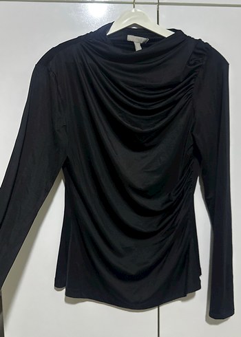 Siyah Drapeli Yüksek Yaka Kadın Bluz - Görsel 4