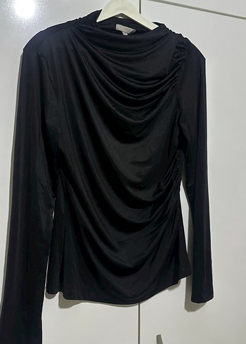 Siyah Drapeli Yüksek Yaka Kadın Bluz - Görsel 2