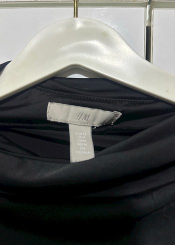 Siyah Drapeli Yüksek Yaka Kadın Bluz - Görsel 3