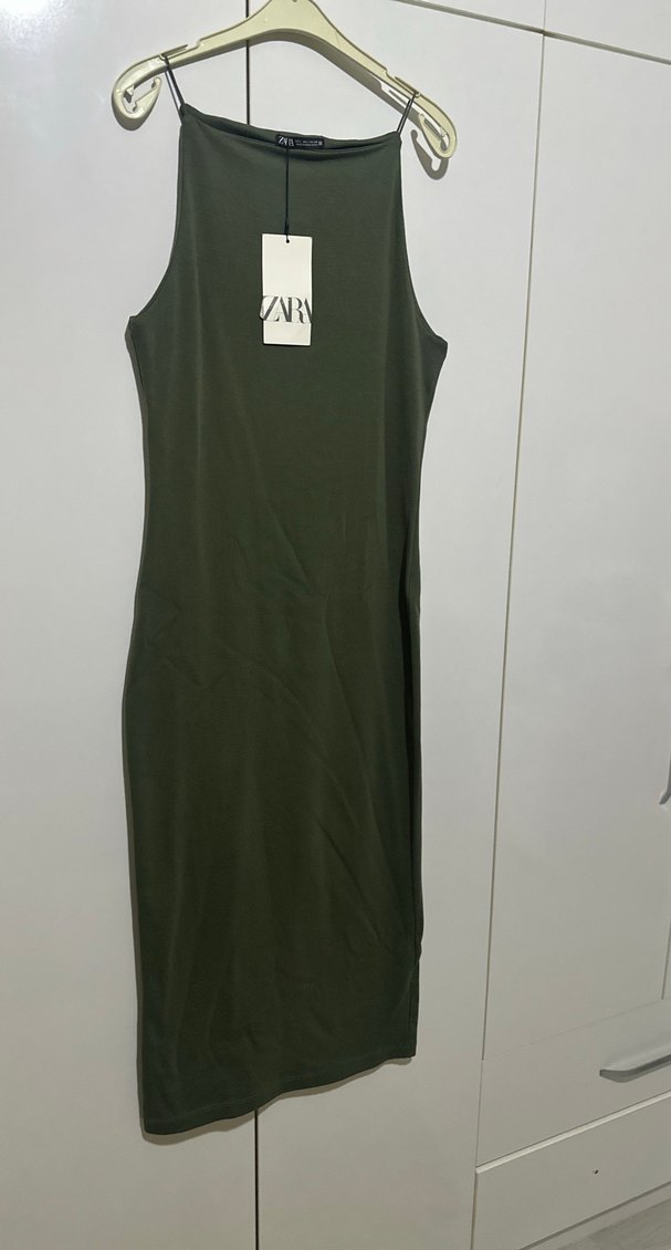 Zara Kolsuz Uzun Haki Elbise - Görsel 3