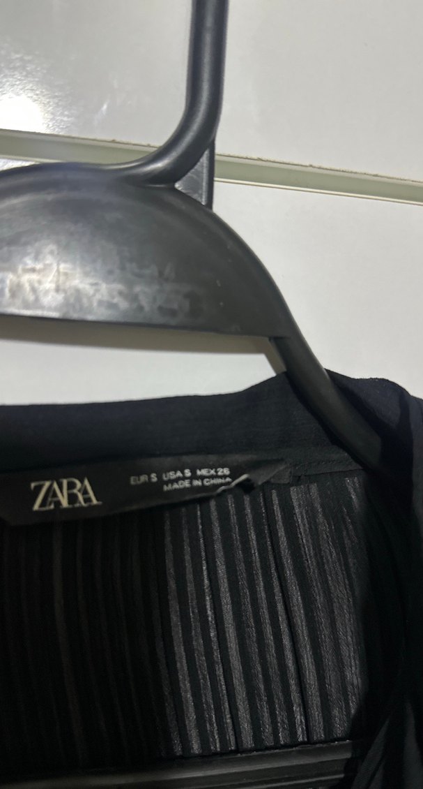 Siyah Fermuarlı Kadın Ceket - Görsel 4