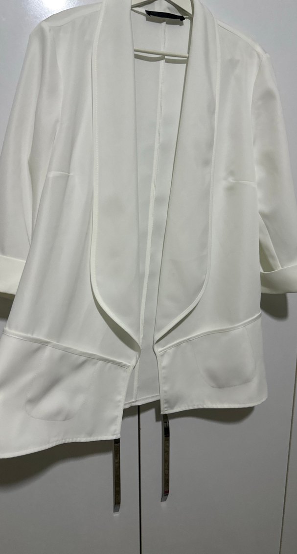 Beyaz Kadın Ofis Blazeri, Kısa Kollu, Düğmeli saten - Görsel 3