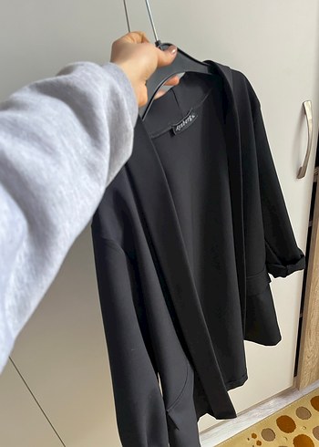 Siyah Kadın Midi Blazer - Minimalist Stil - Görsel 6