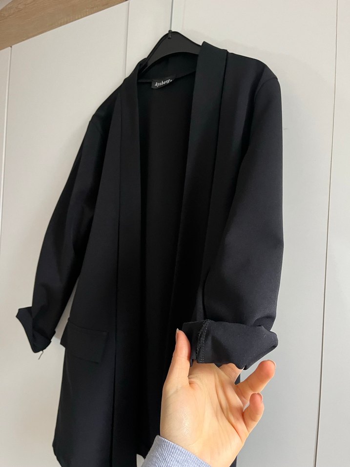 Siyah Kadın Midi Blazer - Minimalist Stil - Görsel 4